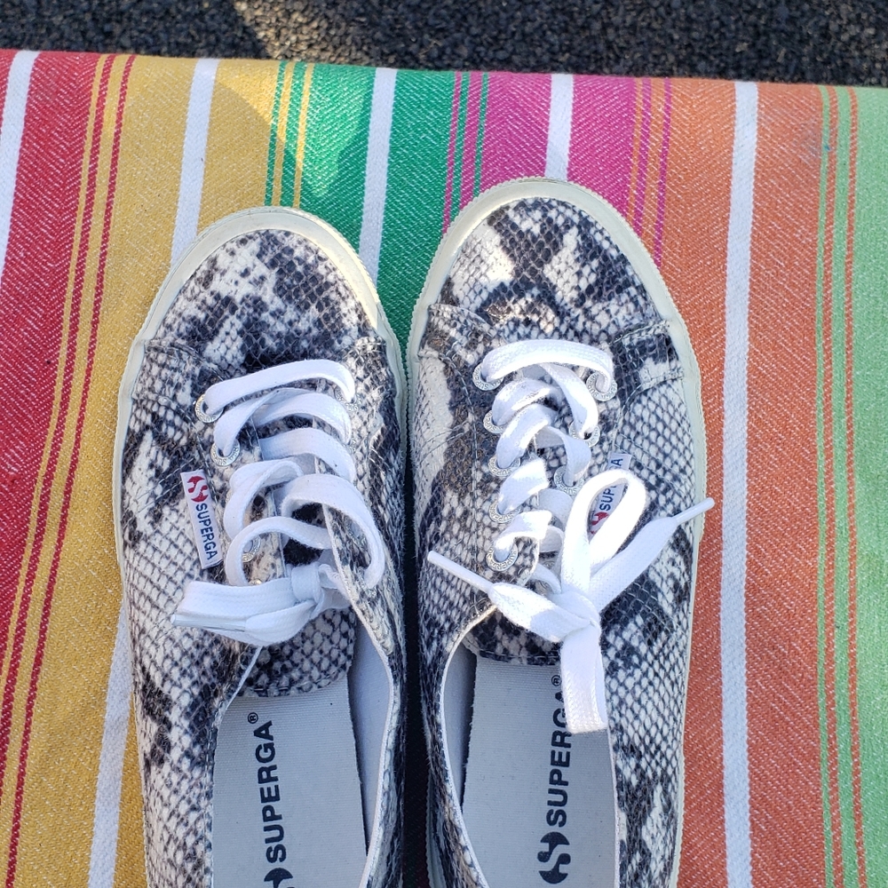 Superga shoes size 7.5 used once - Picture 6 of 7